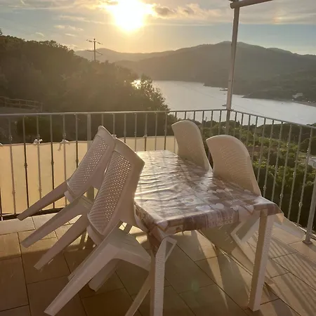 Zuccale I Vista Mare Con Terrazza Apartamento Capoliveri (Isola d'Elba)